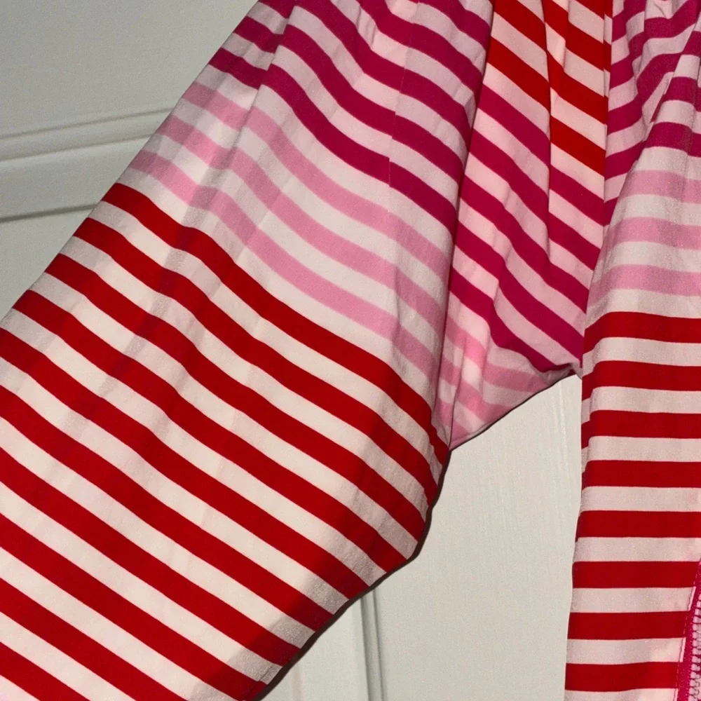 NWT‎ Girls Hunter Striped Jacket in Red and Pink Sz 14/16 (L)